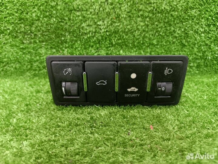 Блок кнопок под рулем Geely Emgrand EC7 2013