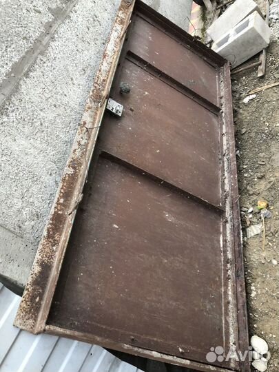 Дверь входная железная бу