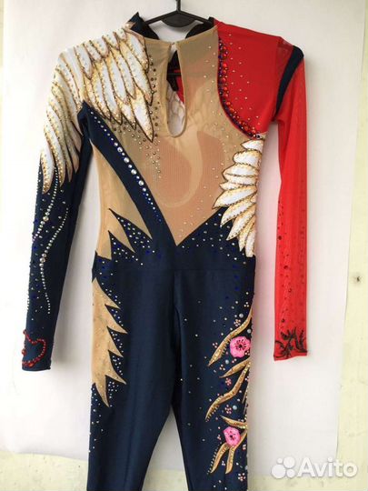 Костюм для фигурного катания