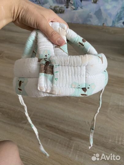 Защитный шлем малышам