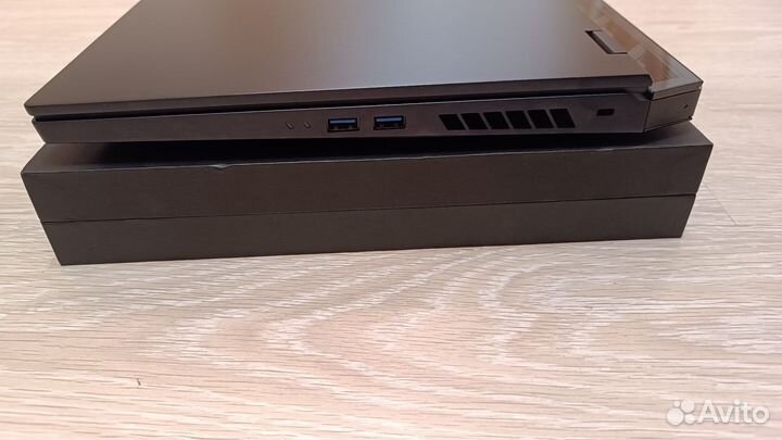 Acer predator helios 16 / I9/4080 175W