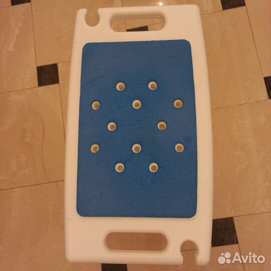 Стульчик для купания в ванной