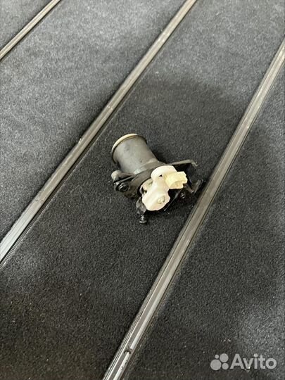 Лючок бензобака fusion