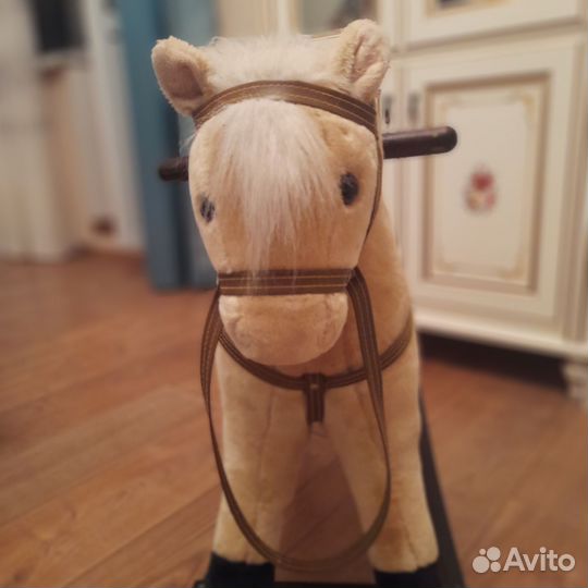 Лошадка-качалка