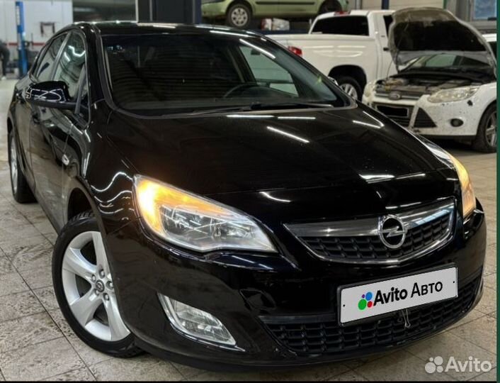 Opel Astra 1.4 AT, 2011, 205 000 км