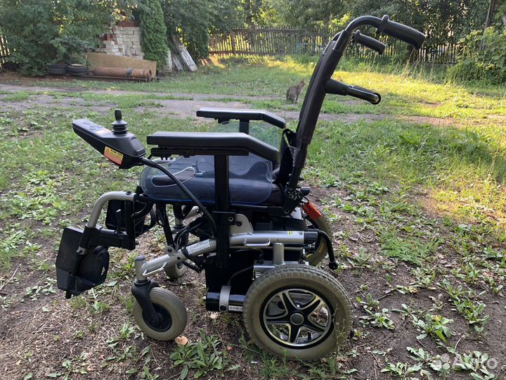 Инвалидная коляска с электроприводом