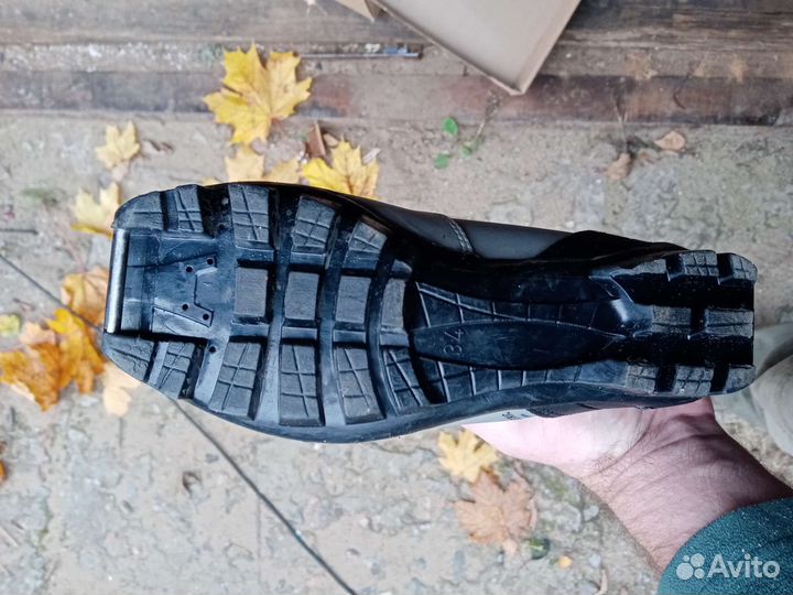 Лыжные ботинки р-р 34