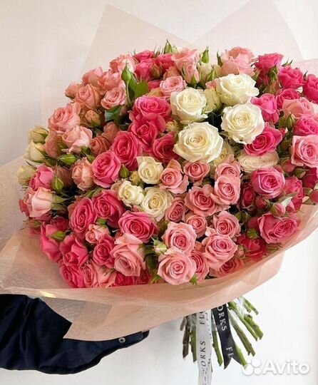 Букеты из кустовых роз