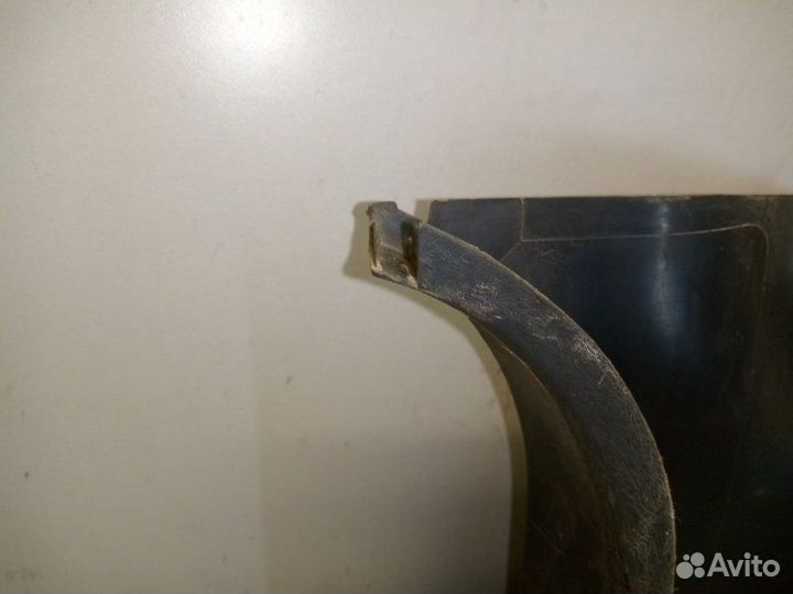 Обшивка задняя правая Toyota Curren ST206 3SFE