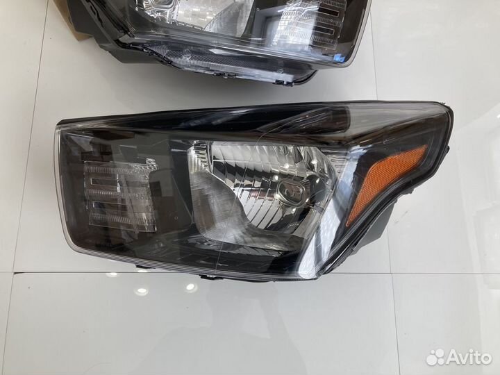 Фара (1шт) Ssangyong Actyon Sports (2012-2016)