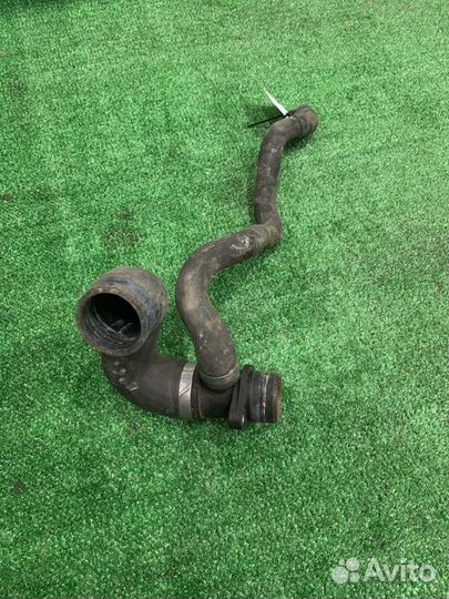 Патрубок радиатора