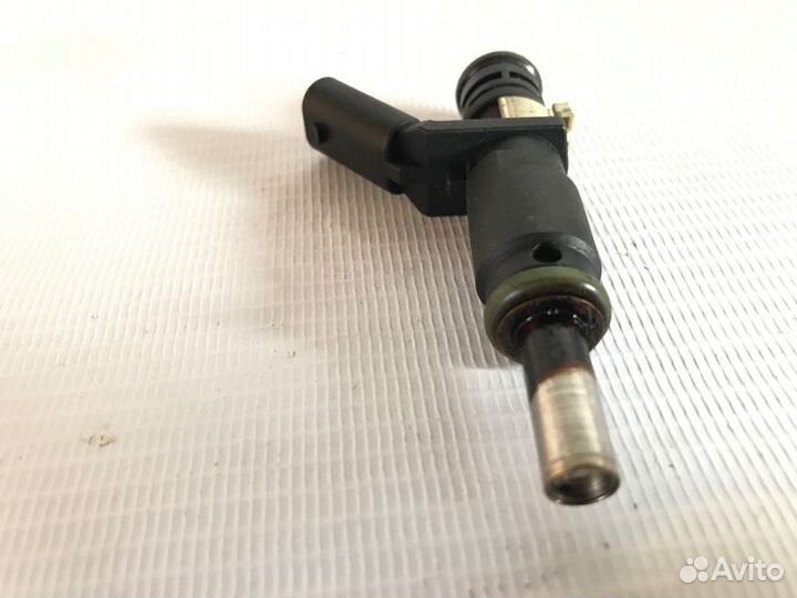 Форсунка инжекторная Mercedes-Benz Slk-280 R171