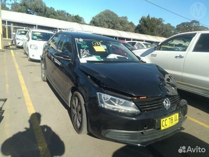 VW Jetta (NF) Vl кулак поворотный задний правый