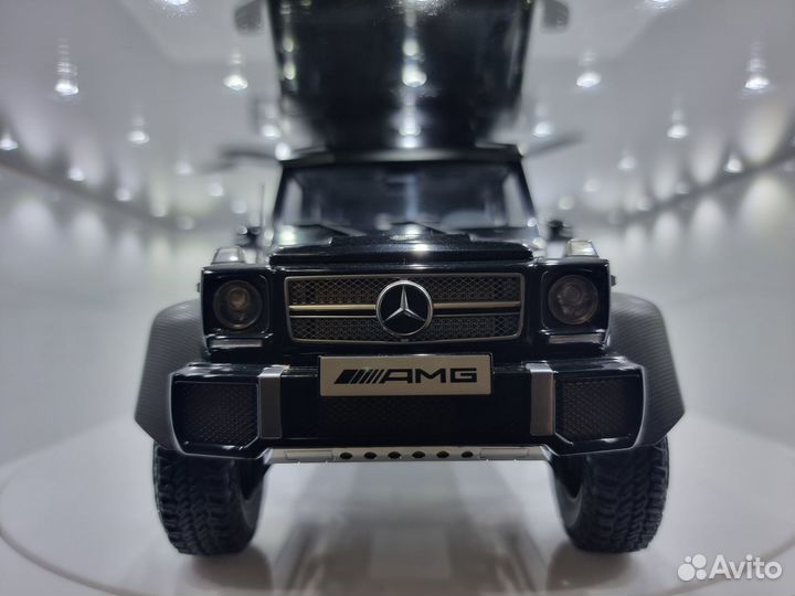 Модель Mercedes G63 AMG 6x6 2013 1:18 AutoArt