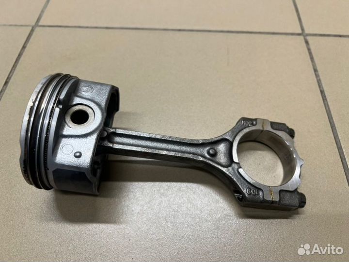 Поршень с шатуном Kia Cerato 28000 км 1.6 G4FG