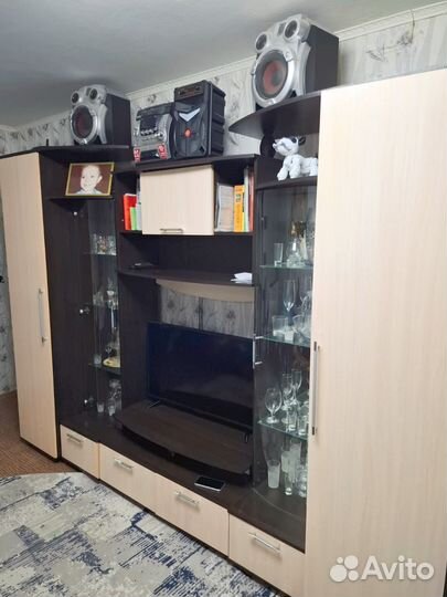 Стенка в гостиную бу