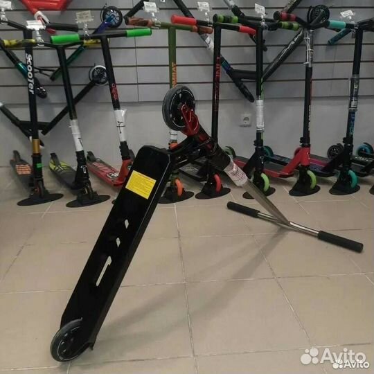 Трюковой самокат