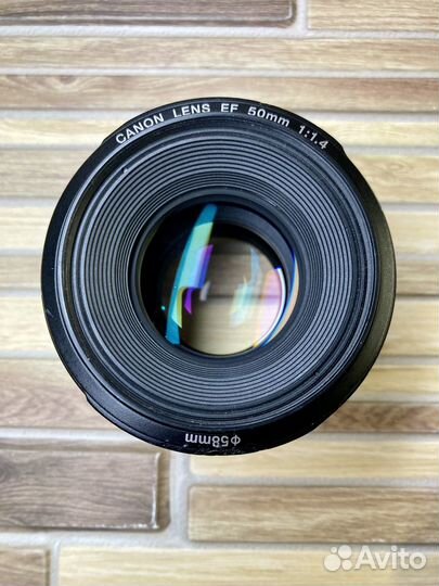Объектив Canon 50mm 1.4