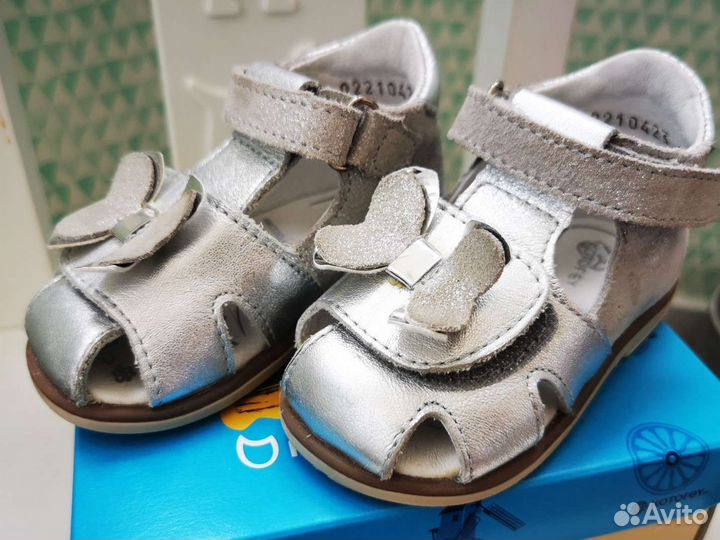 Босоножки для девочек Котофей. Обувь на первый шаг