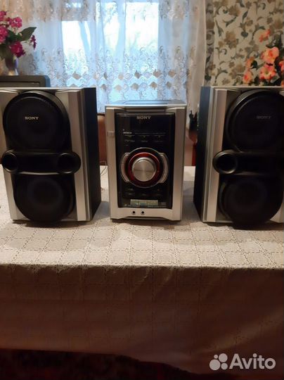 Музыкальный центр sony