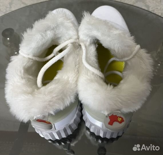 Кроссовки зимние женские