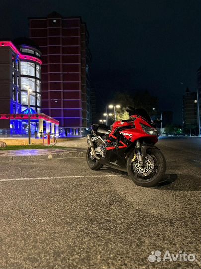 Honda CBR929RR Fireblade 2000