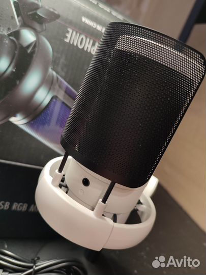 Конденсаторный микрофон USB с RGB подсветкой A6V