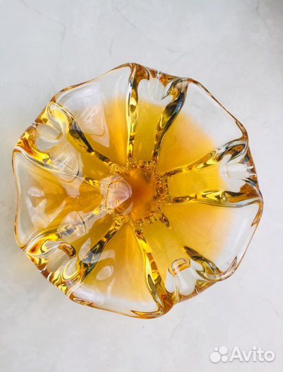 Baзa/Пепельница. Гутное стекло. Чехословакия