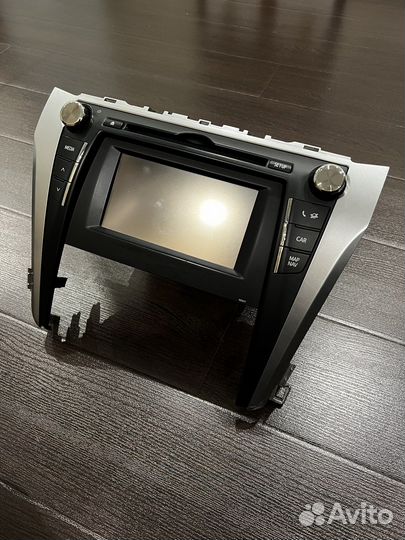 Продам штатную магнитолу camry 55