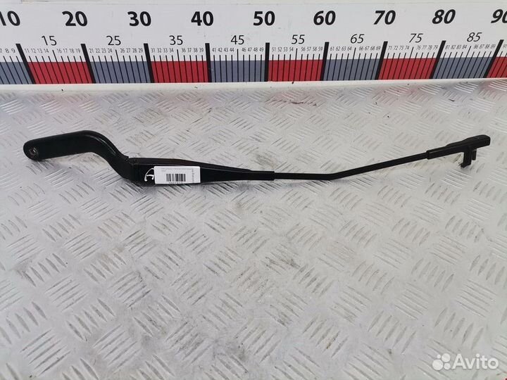 Щеткодержатель (поводок стеклоочистителя, дворник)