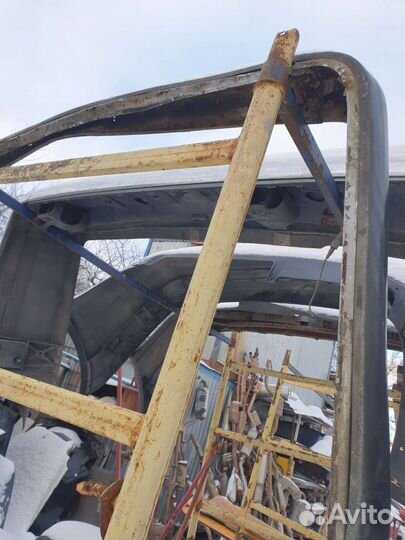 Задний бампер на мерседес 140