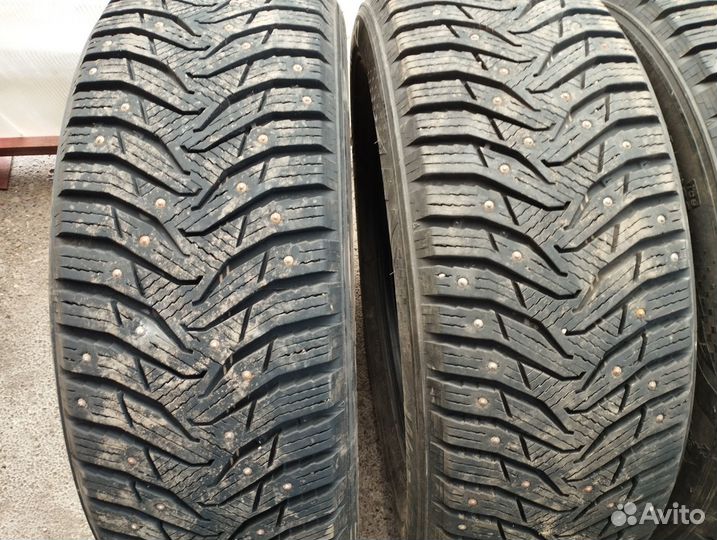 Kumho WinterCraft SUV Ice WS31 215/60 R17 96H