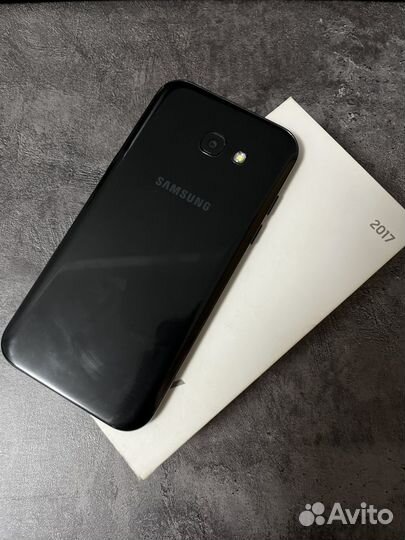 Samsung Galaxy A5 (2017) SM-A520F/DS, 3/32 ГБ