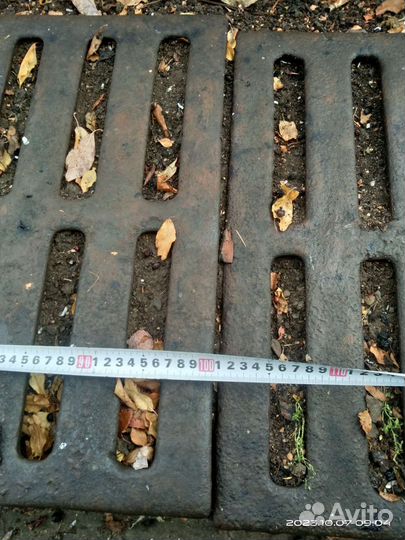 Чугунная решетка