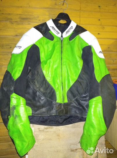 Мотокуртка с защитой