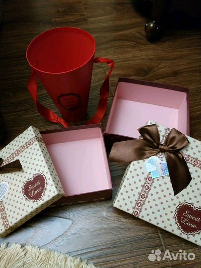 Новые коробочки и ваза