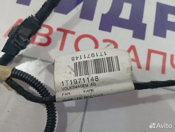 Проводка двери багажника правая Volkswagen Touran (1T3) 1T1971148