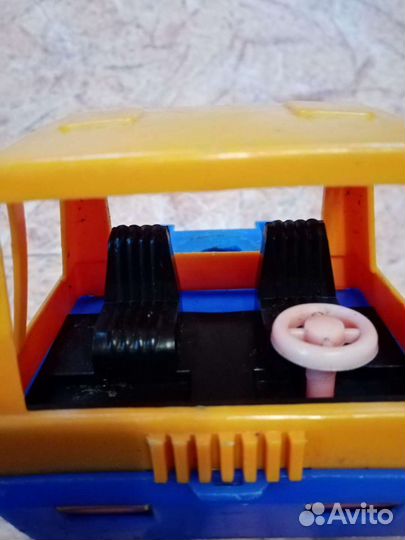 Машинки игрушки