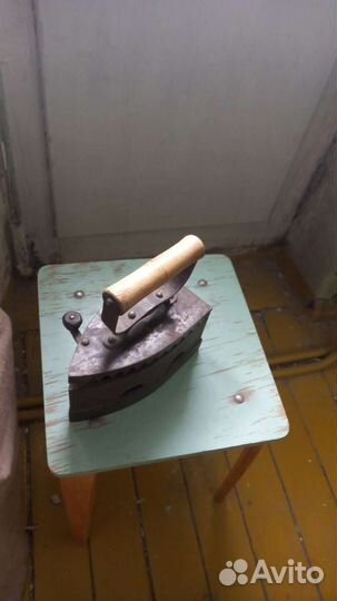 Утюг чугунный старинный