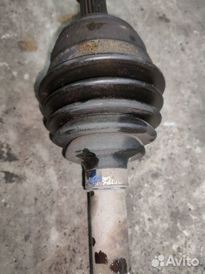 Привод левый LADA X-Ray