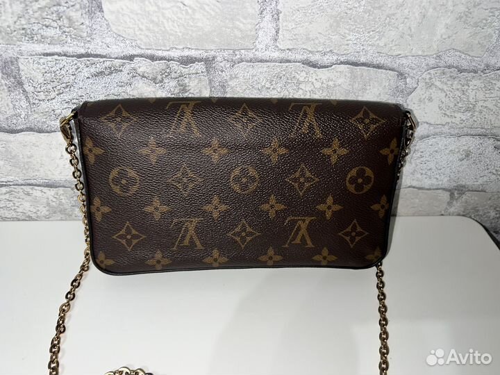 Louis vuitton bag