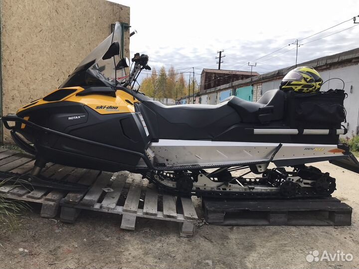 Ski-Doo Tundra WT 550