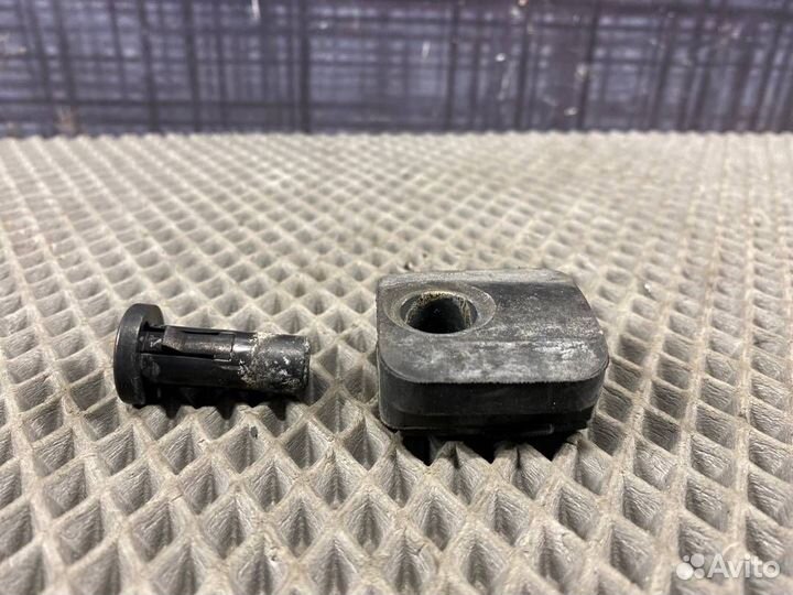 Подушка радиатора Audi Allroad C5 BES 2003