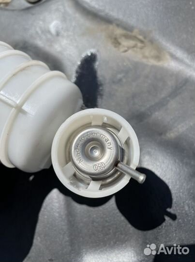 Регулятор давления топлива с фильтром бмв Х3 Е83