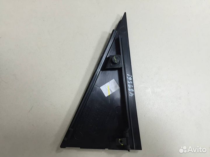 Накладка двери задней левой Skoda Karoq 2017