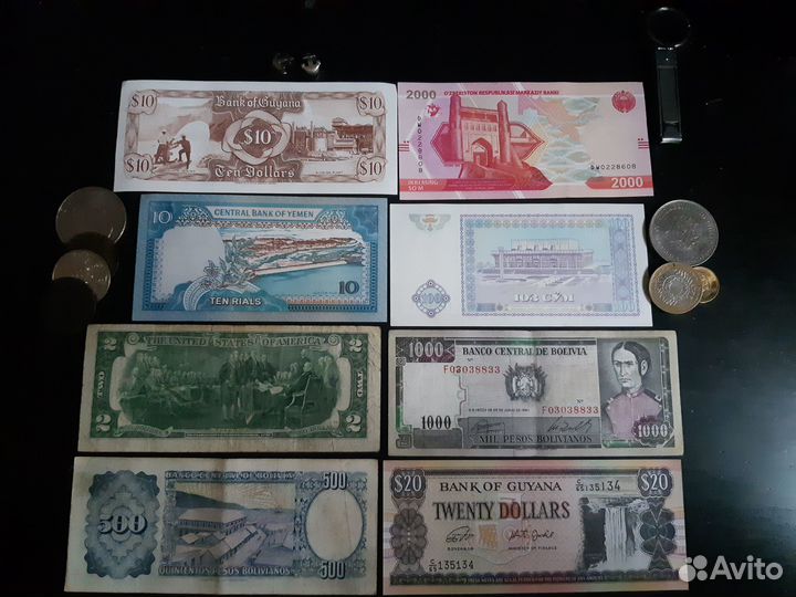 Подборка иностранных банкнот, купюр, бон