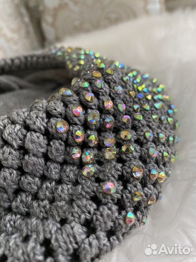 Шапка берет с кристаллами