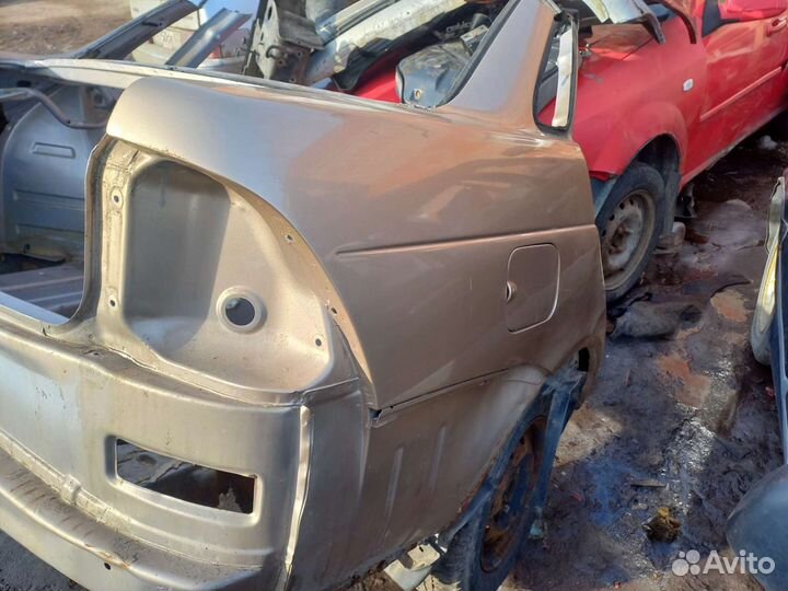 Заднее крыло LADA Priora седан
