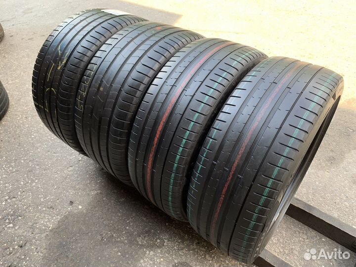 Pirelli P Zero PZ4 275/35 R20 и 245/40 R20