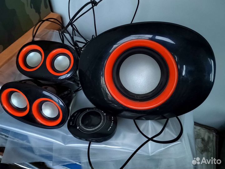 Акустическая система для компьютера